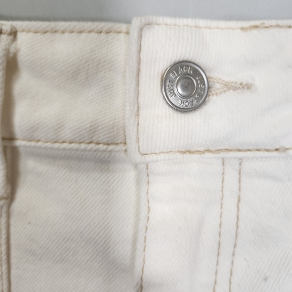 NWT Just Black Off White High Waist Denim Shorts Size L - Picture 8 of 13